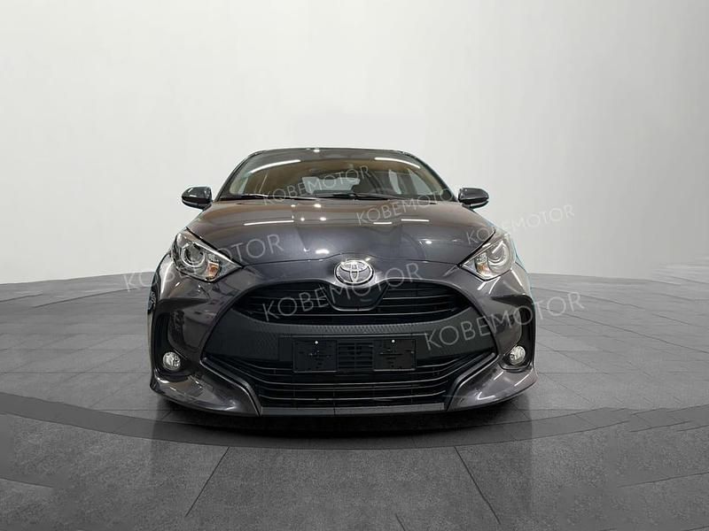Nuevo Toyota Yaris Hybrid Active 116 CV (85 kW) 2025 Gris