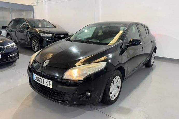 Usado Renault Mégane III Authentique 90 CV (66 kW) 2012 Berlina