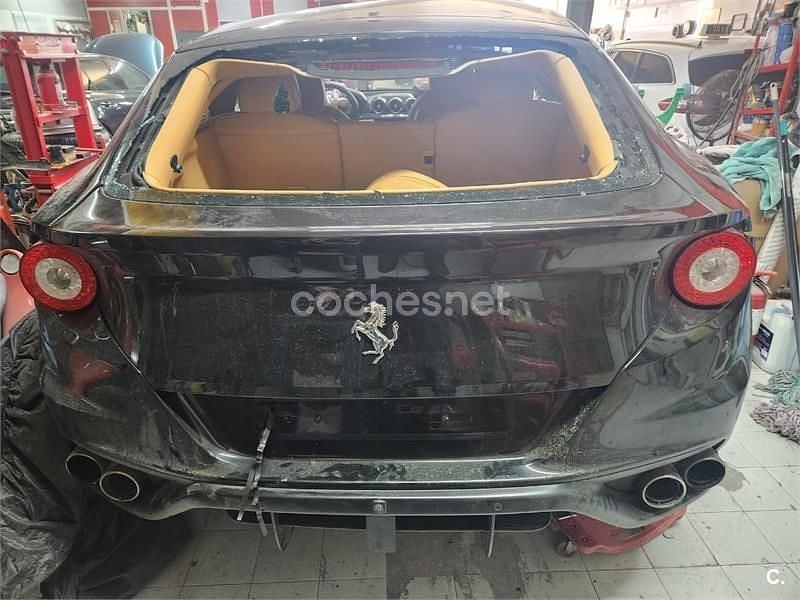 Usado Ferrari FF 660 CV (485 kW) 2012 Negro Familiar