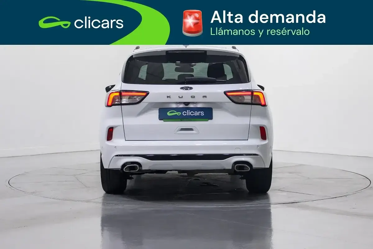 Usado Ford Kuga ST-Line 120 CV (88 kW) 2023 Blanco SUV