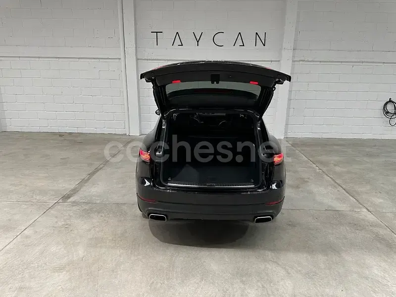 Usado Porsche Cayenne E-Hybrid 462 CV (339 kW) 2018 Negro SUV