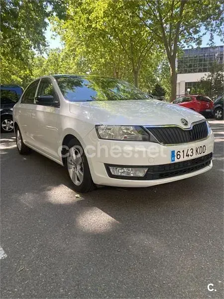 Usado Skoda Rapid Ambition 116 CV (85 kW) 2017 Blanco Utilitario