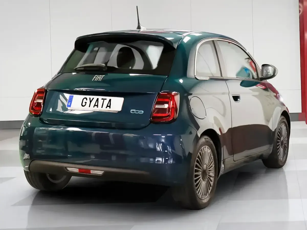 Usado Fiat 500e Business 86 kW (118 CV) 2021 Verde Utilitario
