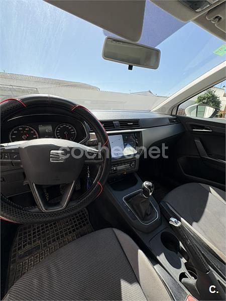 Usado Seat Ibiza Style 95 CV (69 kW) 2017 Blanco Berlina