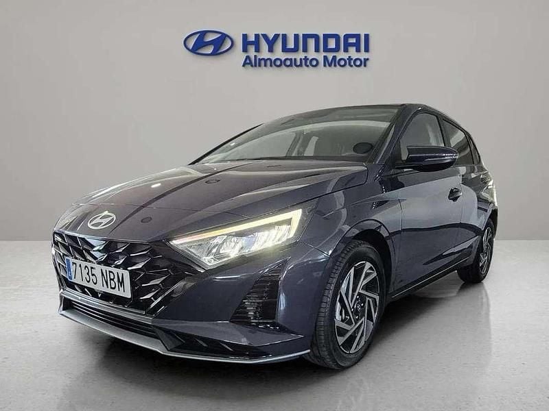 Nuevo Hyundai i20 101 CV (74 kW) 2025 Gris Utilitario