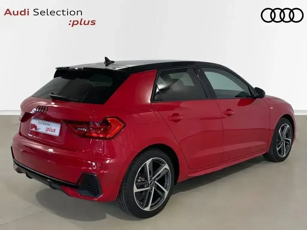 Usado Audi A1 Black Edition 110 CV (80 kW) 2024 Rojo SUV