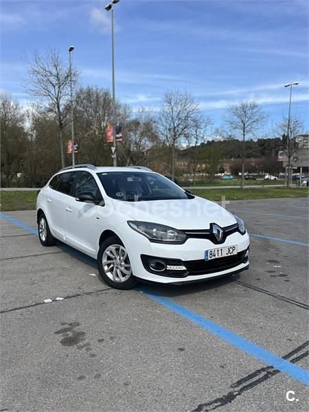 Usado Renault Mégane GrandTour LIMITED 110 CV (80 kW) 2015 Blanco Familiar