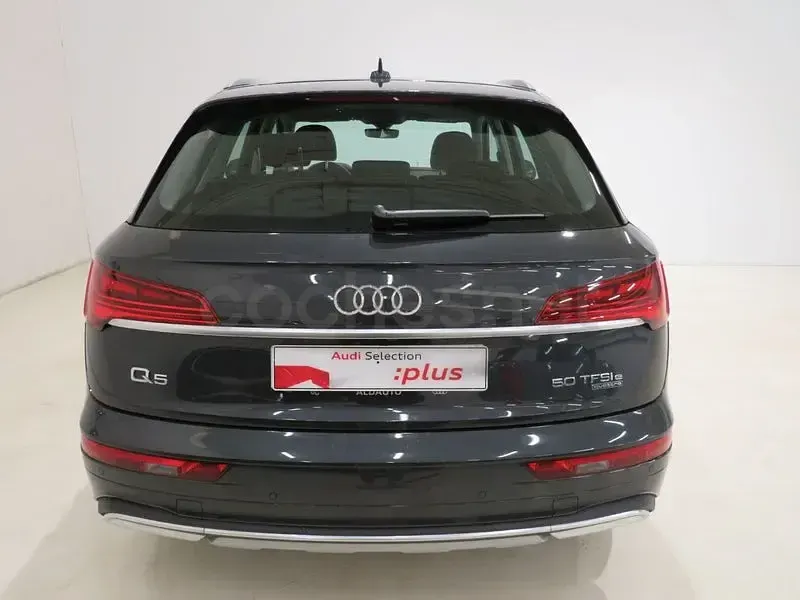Usado Audi Q5 Advanced Plus 299 CV (219 kW) 2022 Gris / plata SUV