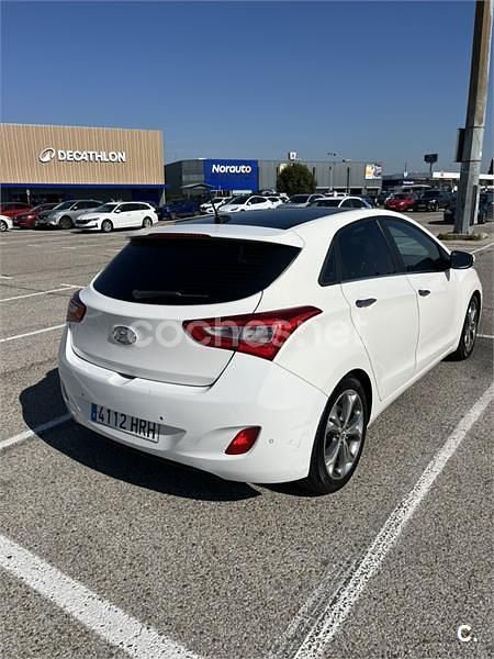 Usado Hyundai i30 Sport 128 CV (94 kW) 2012 Blanco Berlina