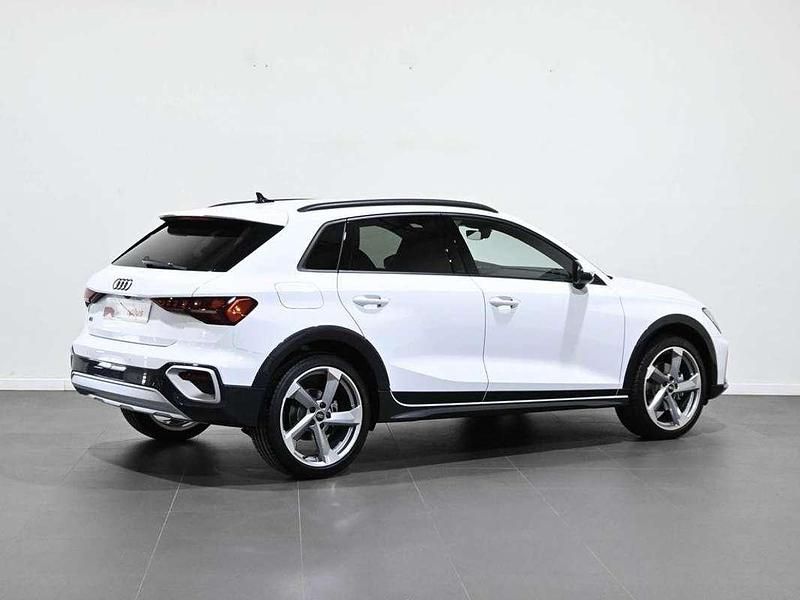 Usado Audi A3 Sportback 150 CV (110 kW) 2025 Blanco Utilitario