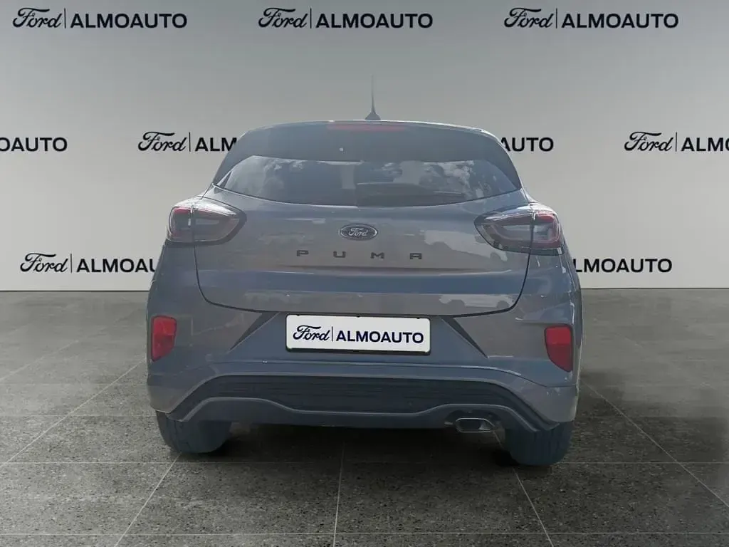 Usado Ford Puma ST-Line 125 CV (91 kW) 2024 Plata solar (metalizado) SUV