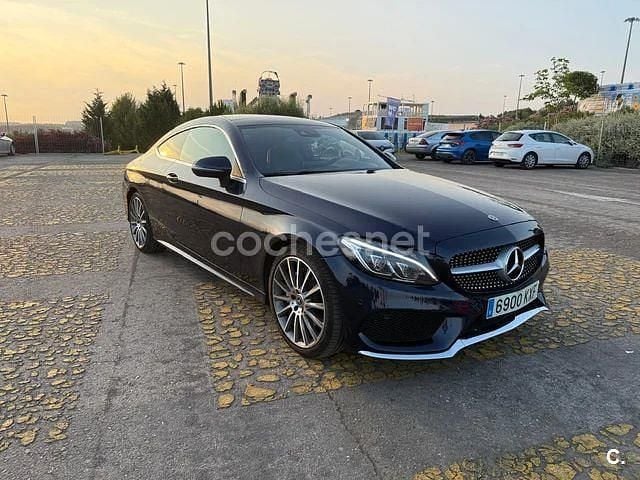 Usado Mercedes C220 170 HP (125 kW) 2019 Azul Coupé