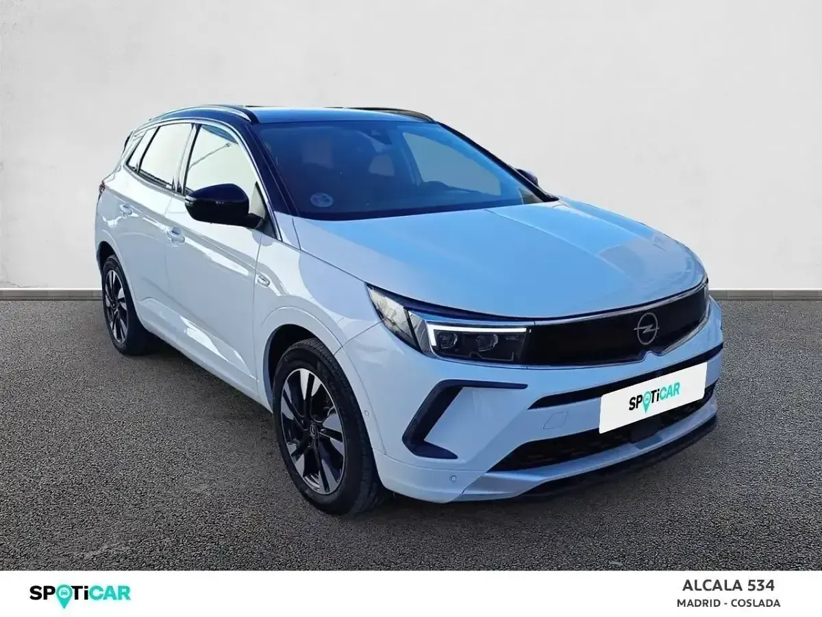 Usado Opel Grandland X Ultimate 130 CV (95 kW) 2022 Blanco SUV