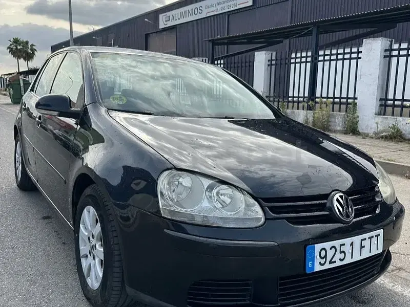 Usado VW Golf V Sportline 105 HP (77 kW) 2007 Preto Sedan