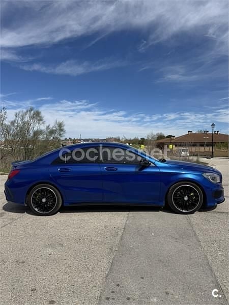 Usado Mercedes CLA200 136 CV (100 kW) 2015 Azul Berlina