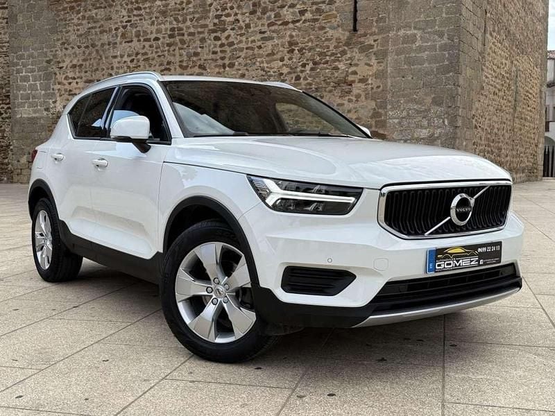 Usado Volvo XC40 Momentum 163 CV (119 kW) 2021 Blanco SUV