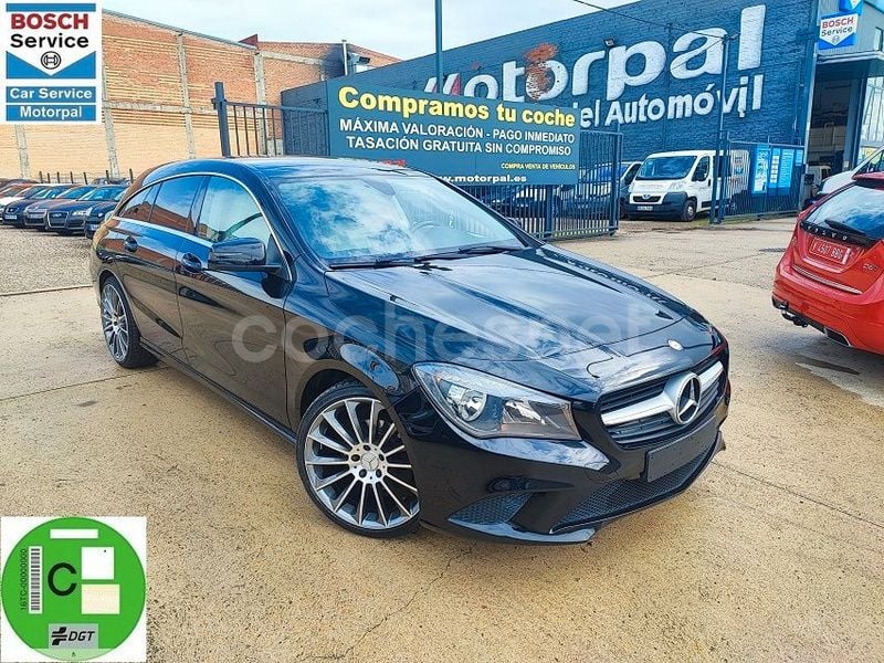 Negro Usado 2015 Mercedes CLA200 Shooting Brake Urban Familiar | 16.500 € (Precio justo) - Imagen 1/4