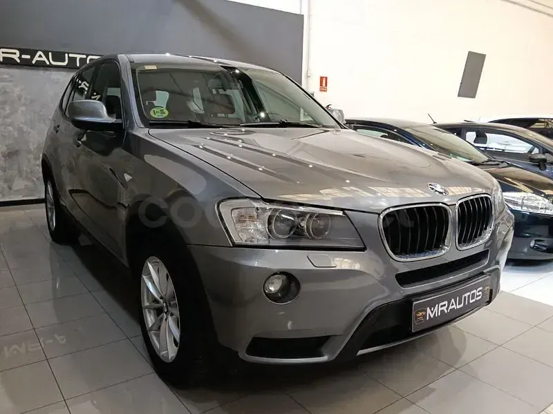 Usado BMW X3 Comfort Edition 184 CV (135 kW) 2011 Gris / plata SUV