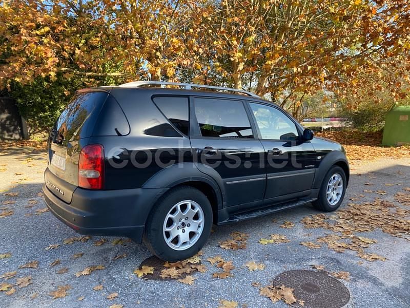 Usado Ssangyong (KGM) Rexton II Limited 165 CV (121 kW) 2010 Negro SUV