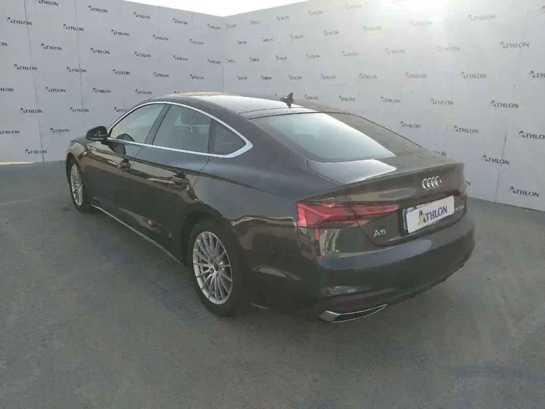 Usado Audi A5 Sportback S-Line 163 CV (119 kW) 2022 Gris Utilitario