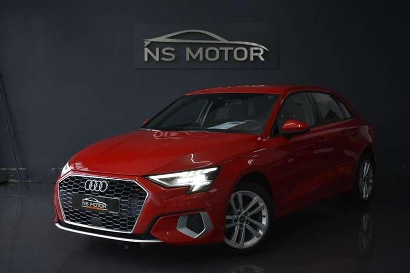 Usado Audi A3 Sportback Advanced 116 CV (85 kW) 2021 Rojo Utilitario