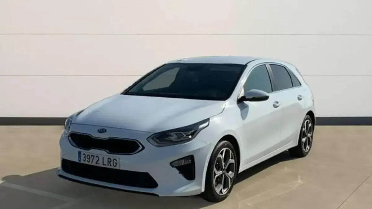 Usado Kia Ceed 101 CV (74 kW) 2021 Blanco Utilitario
