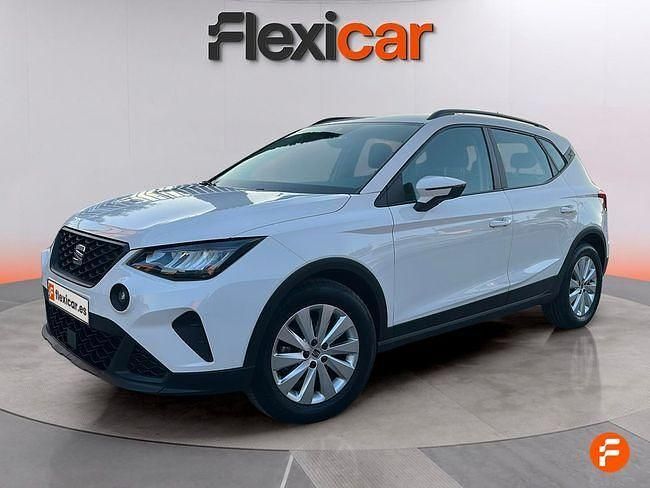 Usado Seat Arona Reference 95 CV (69 kW) 2022 Blanco SUV