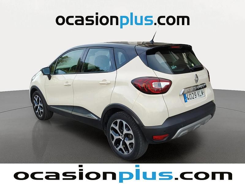 Usado Renault Captur Zen 90 CV (66 kW) 2018 Beige SUV