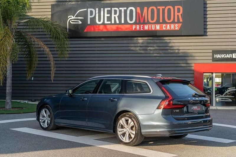 Usado Volvo V90 Momentum 197 CV (144 kW) 2021 Azul Familiar