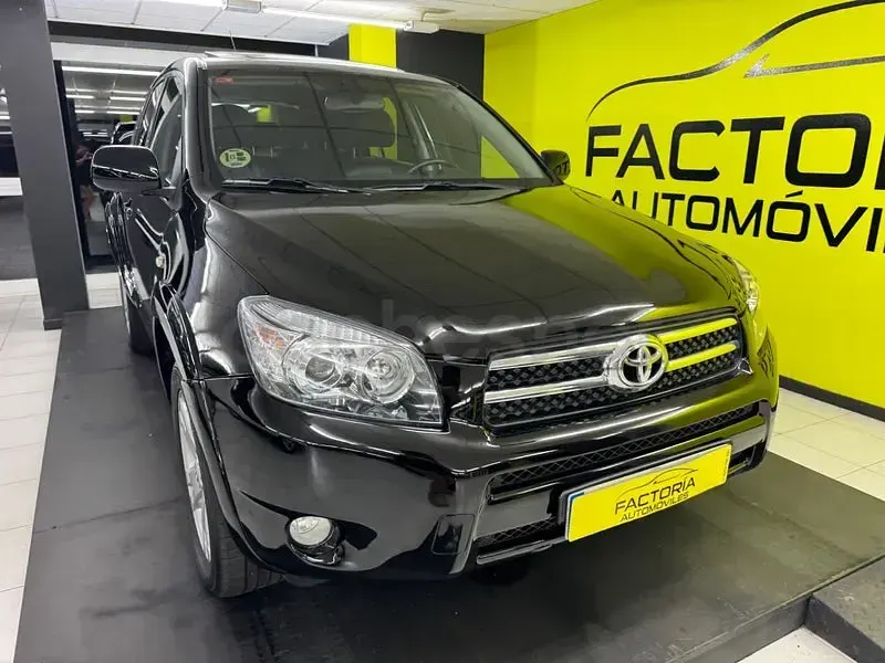 Usado Toyota RAV4 Premium 177 CV (130 kW) 2006 Negro SUV