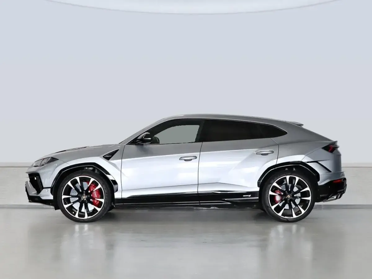 Usado Lamborghini Urus 666 CV (489 kW) 2026 Gris SUV
