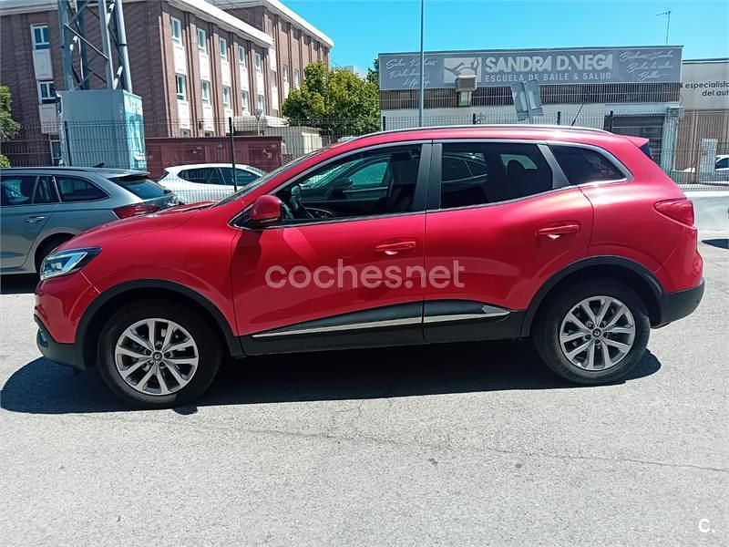 Rojo Usado 2016 Renault Kadjar Zen SUV | 13.950 € (Precio justo) - Imagen 1/3