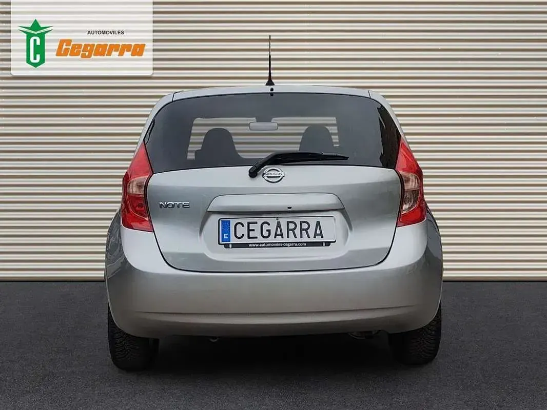 Usado Nissan Note Tekna 80 CV (58 kW) 2015 Gris Utilitario