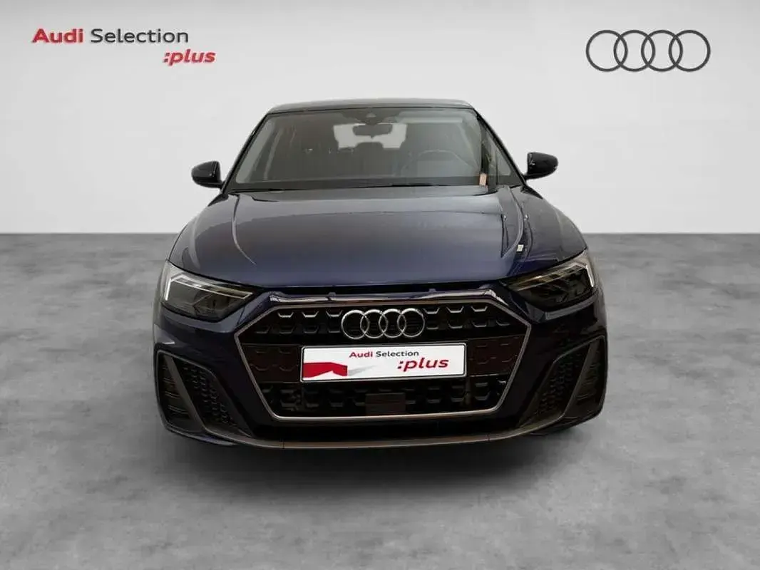 Usado Audi A1 Sportback Black Edition 95 CV (69 kW) 2023 Azul Utilitario