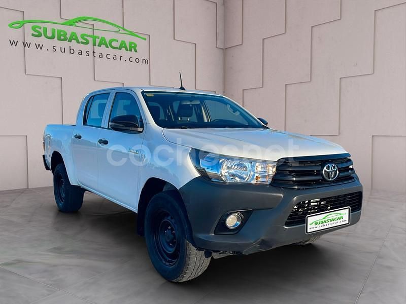 Blanco Usado 2020 Toyota HiLux Recogida | 28.400 € (Precio justo) - Imagen 1/4
