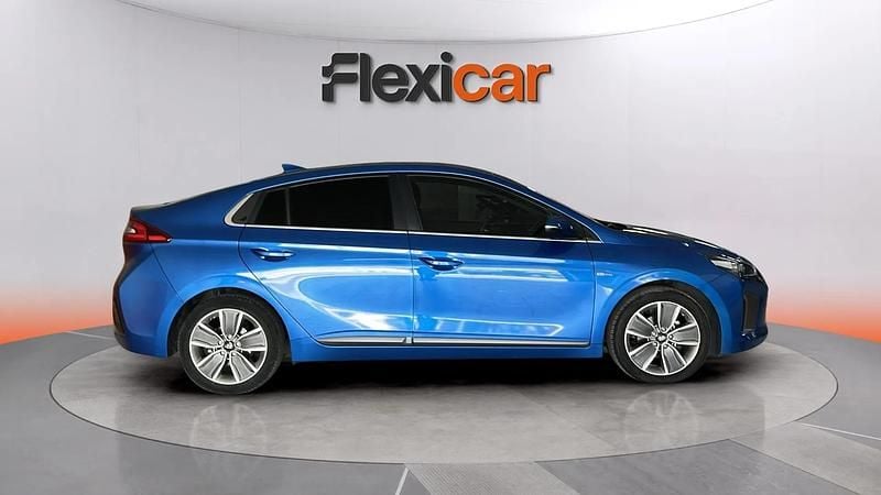 Usado Hyundai Ioniq Style 141 CV (103 kW) 2018 Azul Utilitario