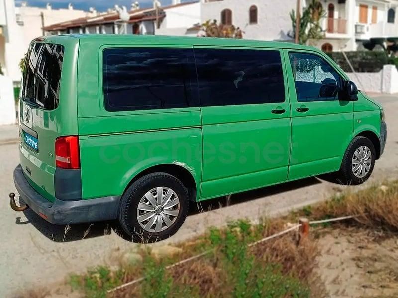 Usado VW Caravelle Comfortline 140 CV (102 kW) 2011 Verde Monovolumen