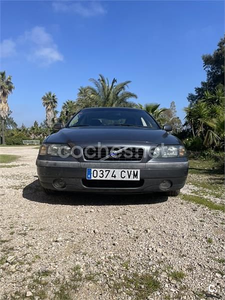 Usado Volvo S60 Momentum 163 CV (119 kW) 2004 Gris / plata Berlina