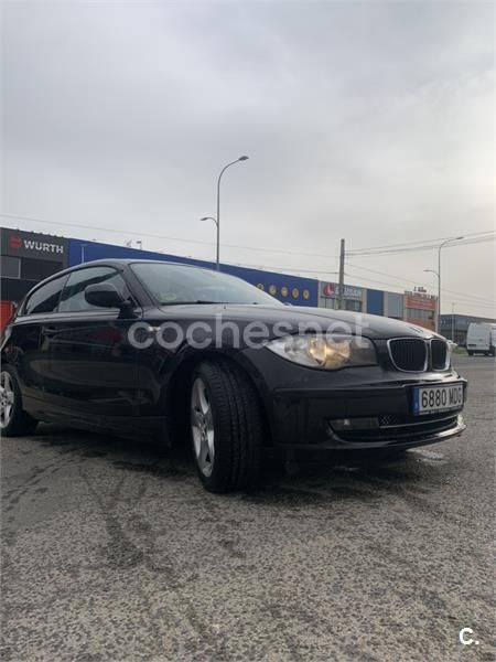 Usado BMW 116 115 CV (84 kW) 2011 Negro Utilitario