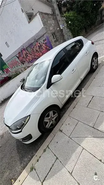 Usado Renault Mégane III Intens 95 CV (69 kW) 2015 Blanco Berlina