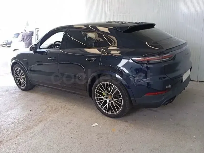 Usado Porsche Cayenne Platinum Edition 462 CV (339 kW) 2023 Azul SUV
