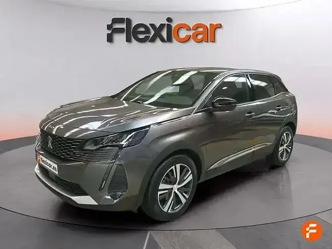 Usado Peugeot 3008 Allure 130 CV (95 kW) 2023 Gris SUV
