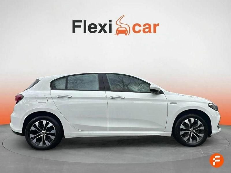 Usado Fiat Tipo Cross 101 CV (74 kW) 2022 Blanco Berlina