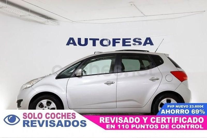 Usado Kia Venga Premium 125 CV (91 kW) 2013 Gris Utilitario
