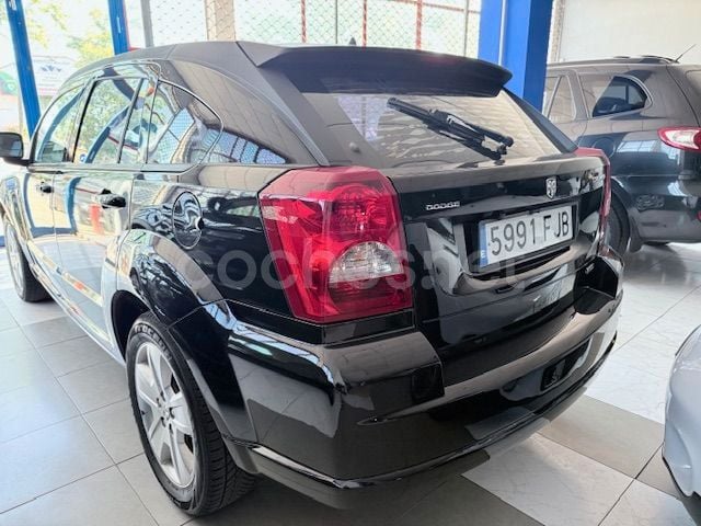 Usado Dodge Caliber SE 140 CV (102 kW) 2007 Negro Utilitario
