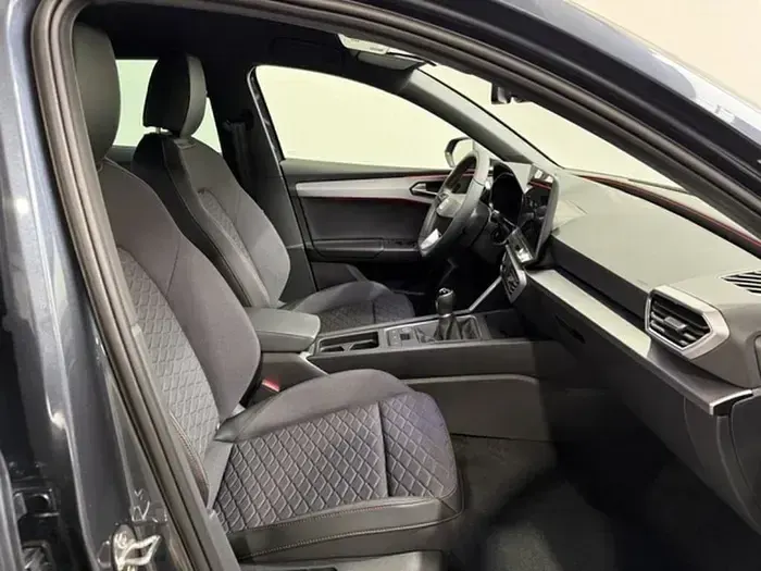 Nuevo Seat Leon FR 150 CV (110 kW) 2026 Gris