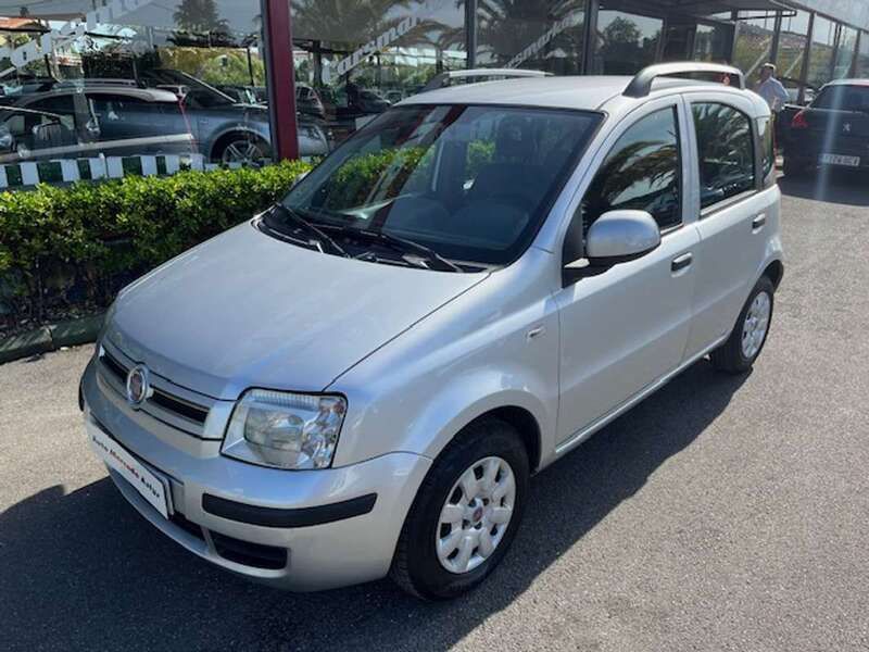 Gris Usado 2011 Fiat Panda Dynamic Utilitario | 3900 € (Precio justo) - Imagen 1/4