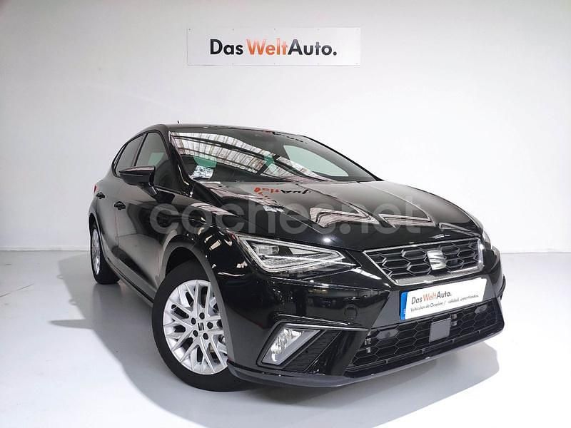 Negro Nuevo 2025 Seat Ibiza FR Berlina | 19.490 € (Precio justo) - Imagen 1/4