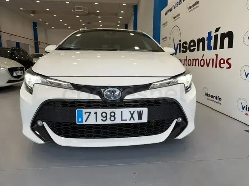 Usado Toyota Corolla Active 122 CV (89 kW) 2022 Blanco Familiar