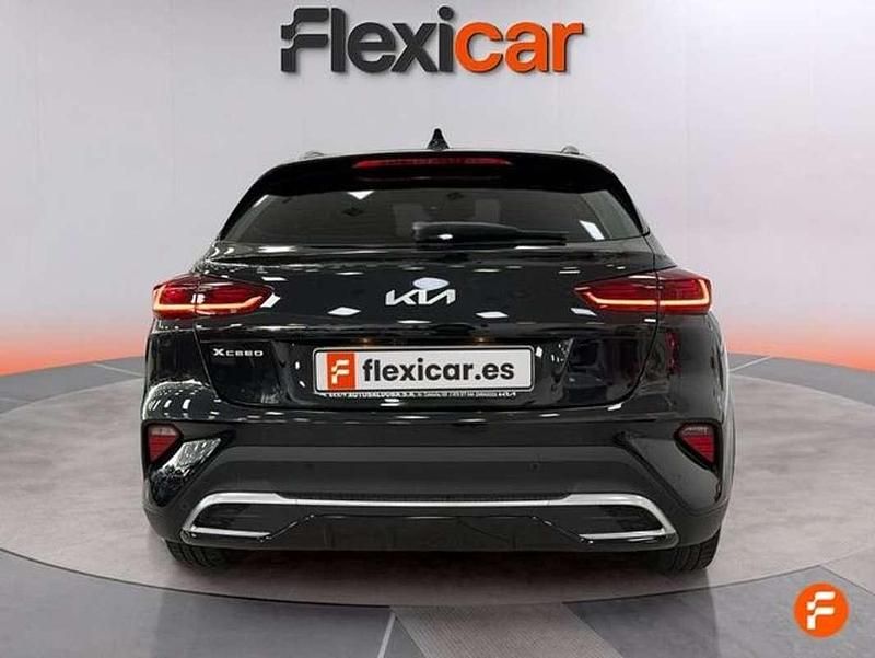 Usado Kia XCeed 120 CV (88 kW) 2023 Negro SUV
